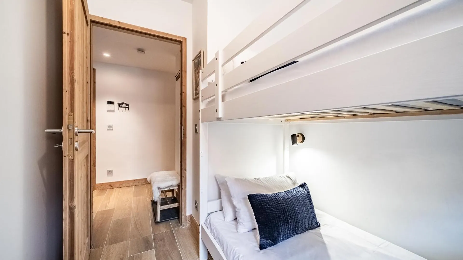 Apartment Fyndor, Morzine - By Emerald Stay
